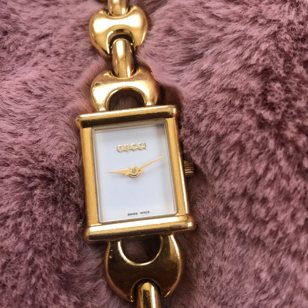 Gucci gold 💯 % authentic